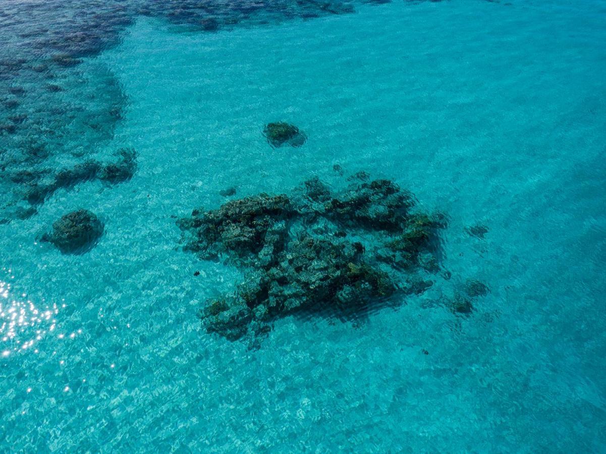 One The Island Naifaru Exterior foto